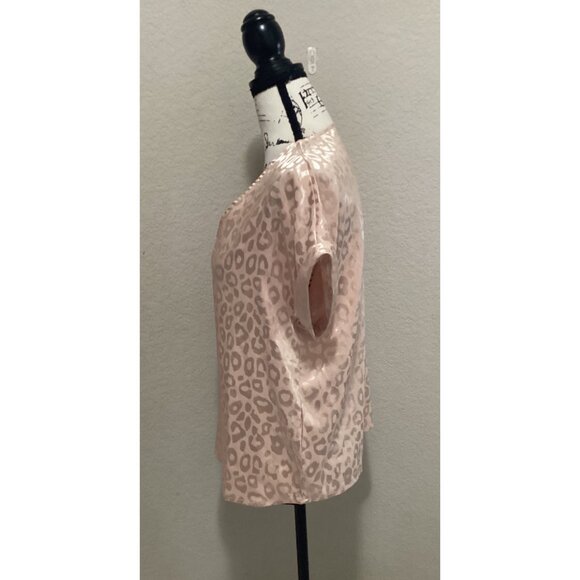 Shein Pink Leopard Print Satin Short Sleeve V-Neck Blouse Size S - Picture 3 of 5